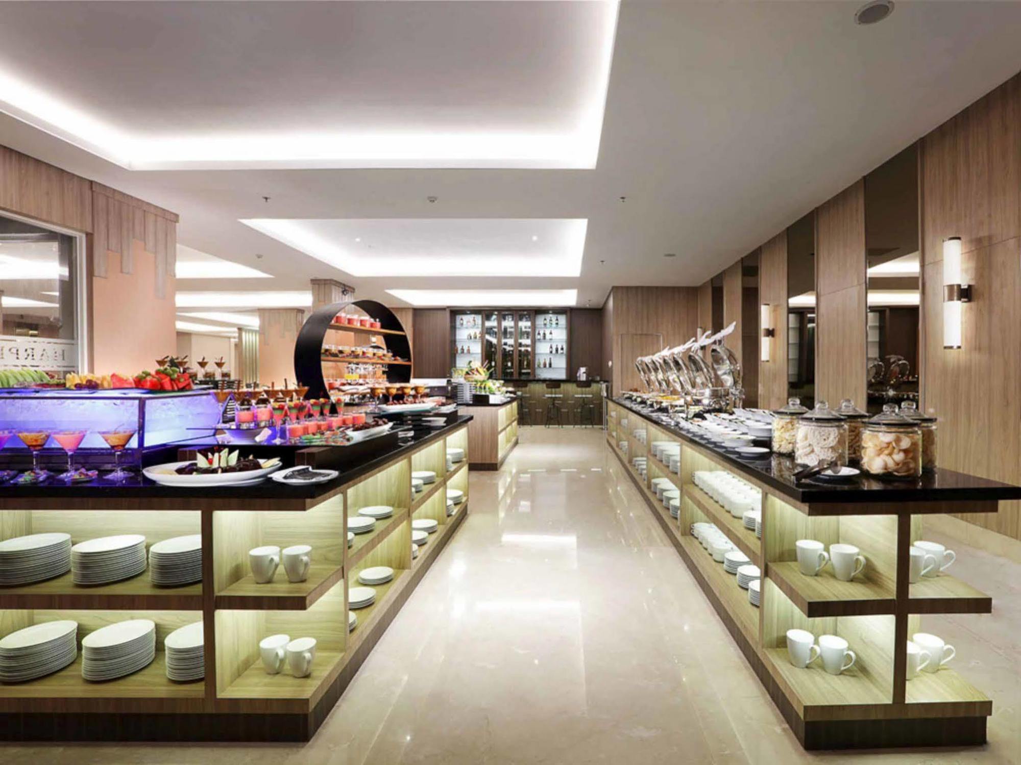 Harper Perintis By Aston Hotel Makassar Ngoại thất bức ảnh