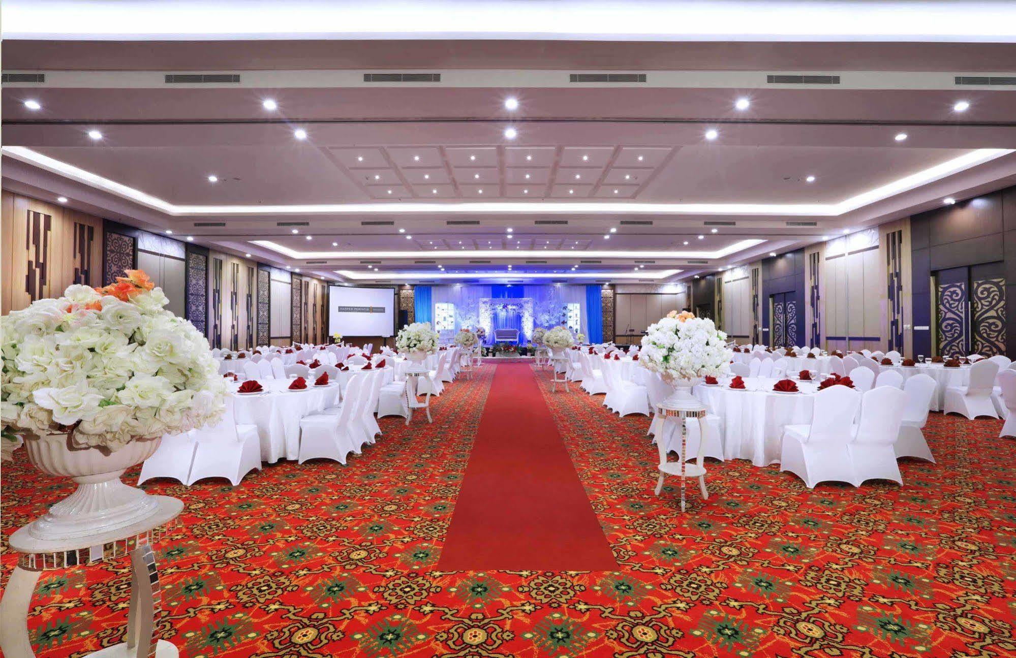 Harper Perintis By Aston Hotel Makassar Ngoại thất bức ảnh