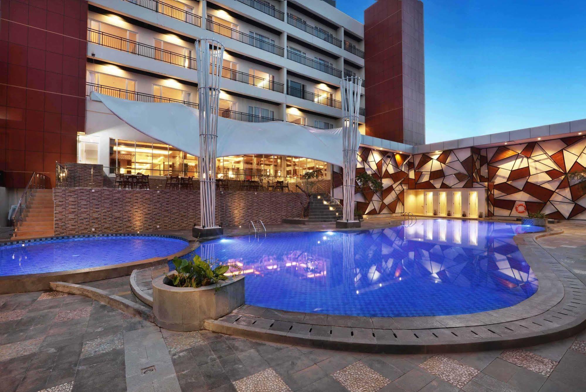 Harper Perintis By Aston Hotel Makassar Ngoại thất bức ảnh