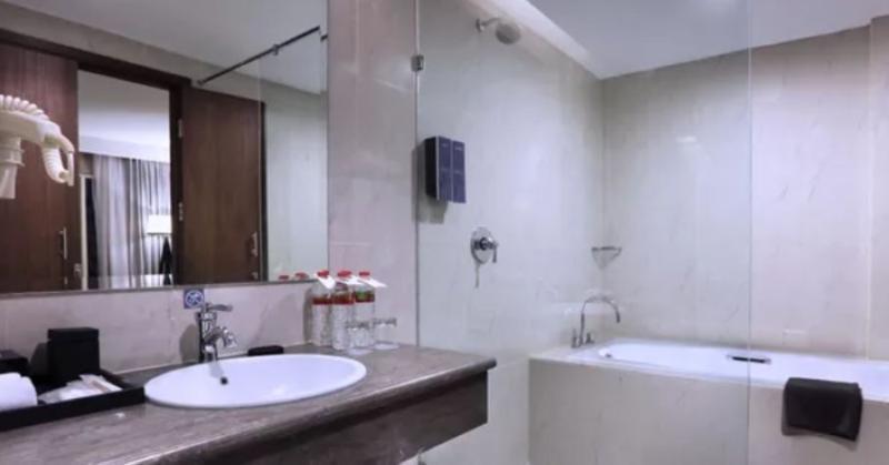 Harper Perintis By Aston Hotel Makassar Ngoại thất bức ảnh